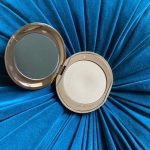 Charlotte Tilbury Airbrush Flawless Finish Powder
